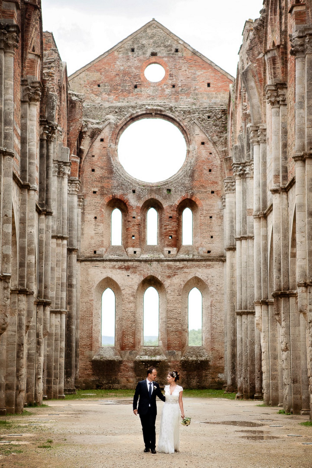 Wedding in San Galgano
